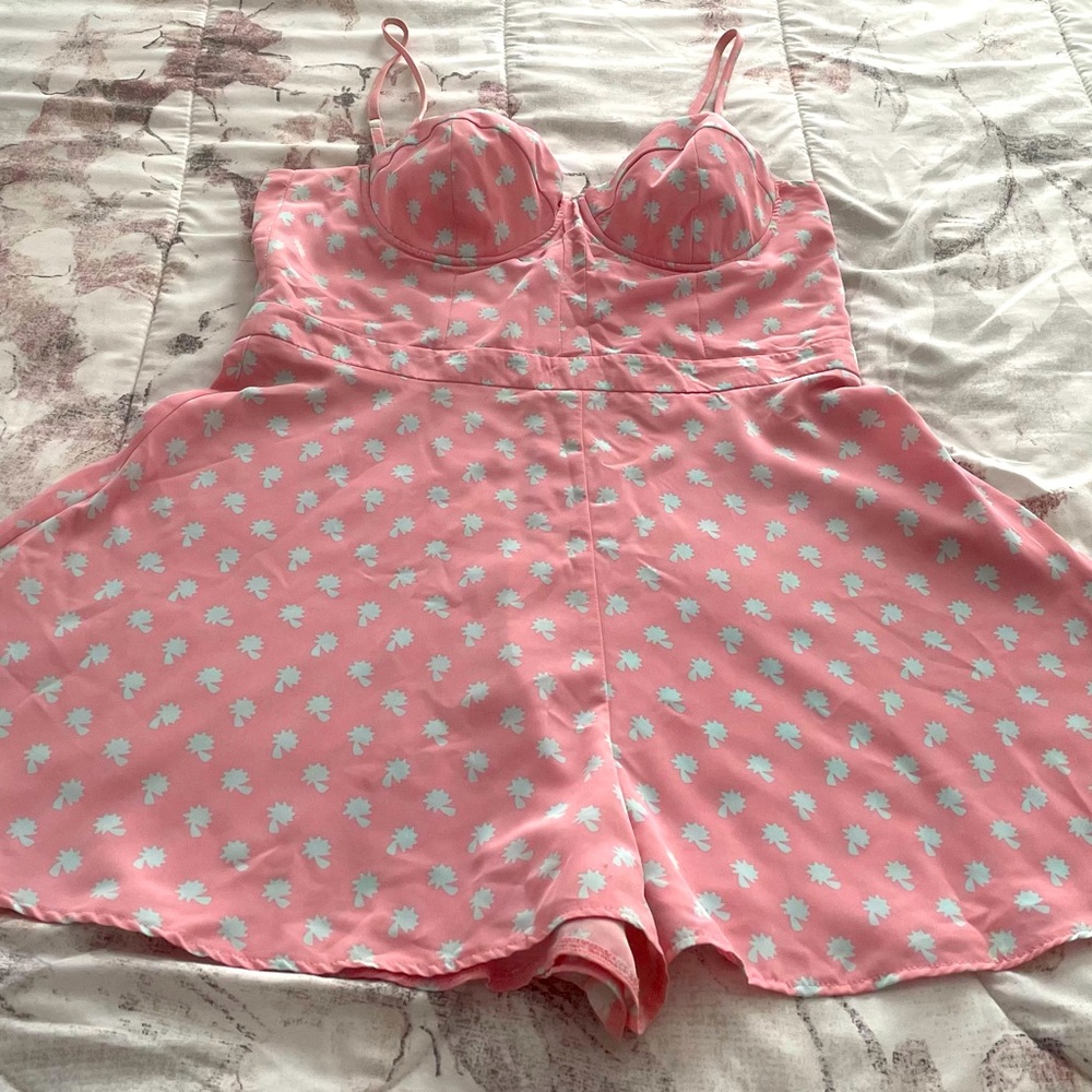 NWT Topshop Barbiecore pink with white polka dots built in bra romper, size 10